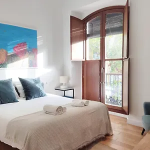 Homeyseville-luxury Arenal 6 Pax, Parking Optional Appartamento